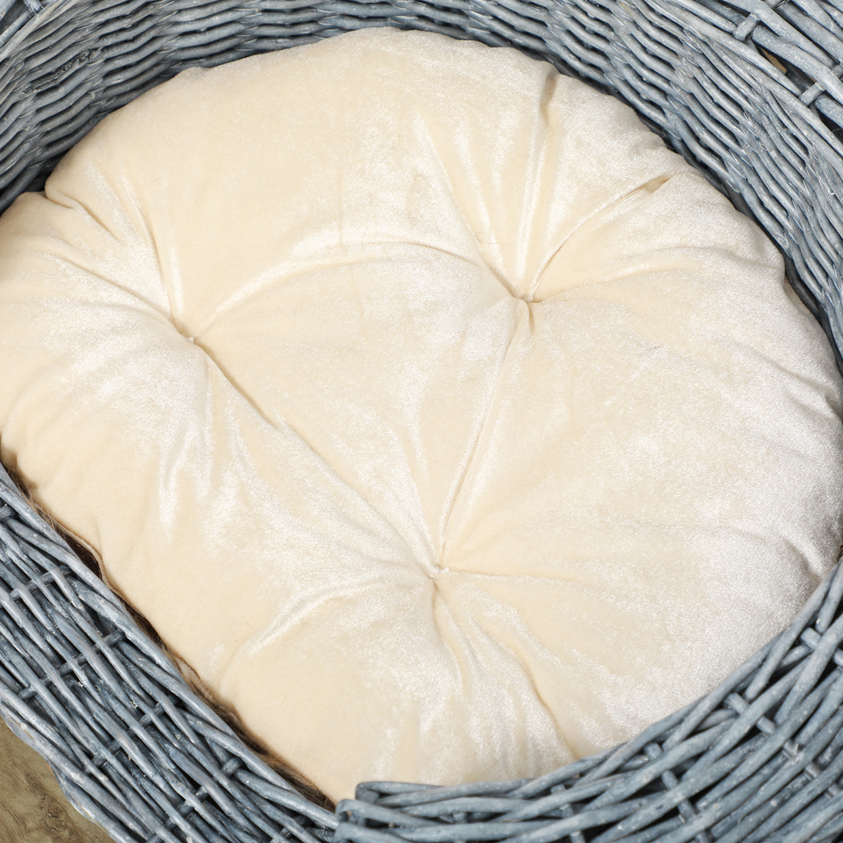 Vintage Rattan Cat Bed with Reversible Cushion – Grey & Cream