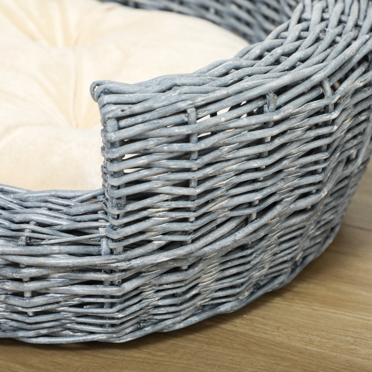 Vintage Rattan Cat Bed with Reversible Cushion – Grey & Cream